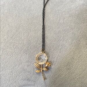 Elegant Gold Rose Pendant Necklace